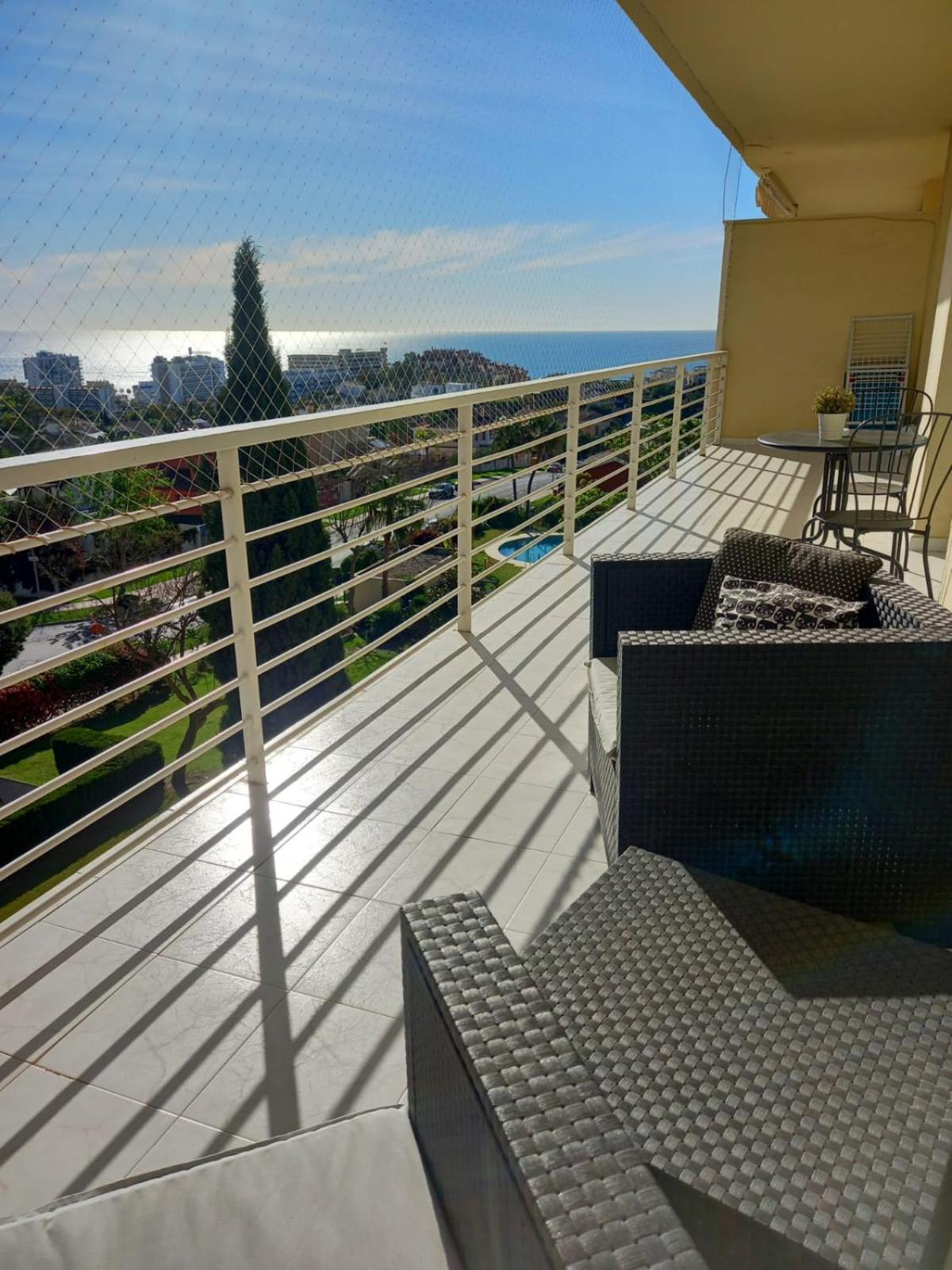 Amplio, Luminoso Y Moderno Apartamento Con Amplia Terraza Y Hermosas Vistas En Exclusiva Urbanizacion Benalmádena Dış mekan fotoğraf